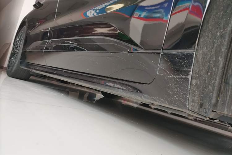 Used Zeekr 001 2024 ME Edition 100 kWh All-Wheel Drive Right Side Sill