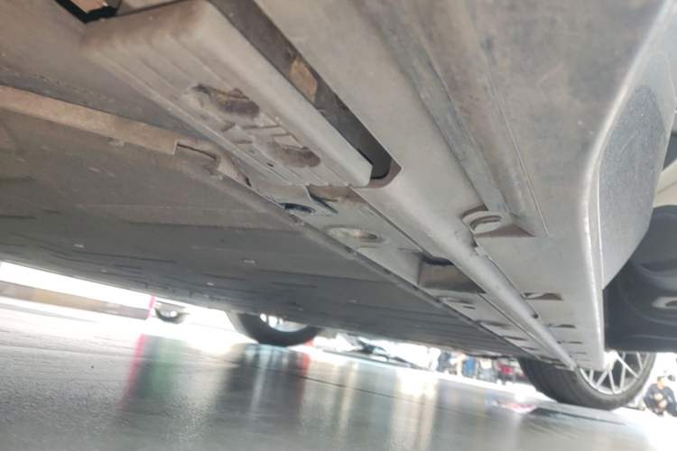 Used Zeekr 001 2024 ME Edition 100 kWh All-Wheel Drive Right Side Sill