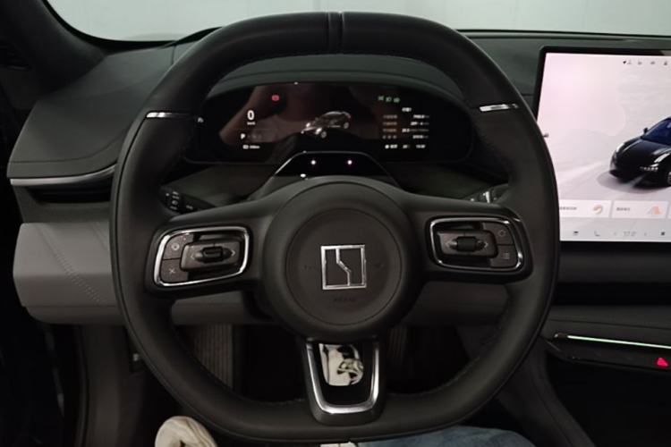 Used Zeekr 001 2024 WE Edition 95 kWh All-Wheel Drive Steering Wheel