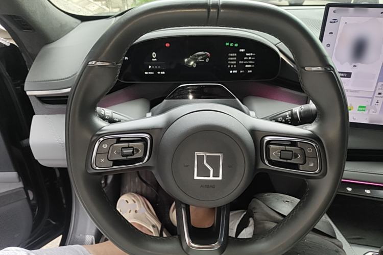 Used Zeekr 001 2024 YOU Edition 100 kWh All-Wheel Drive Steering Wheel