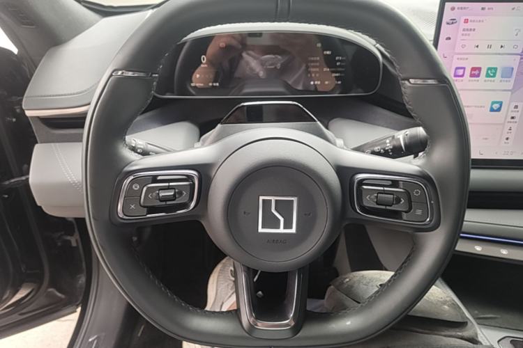 Used Zeekr 001 2024 ME Edition 100 kWh All-Wheel Drive Steering Wheel