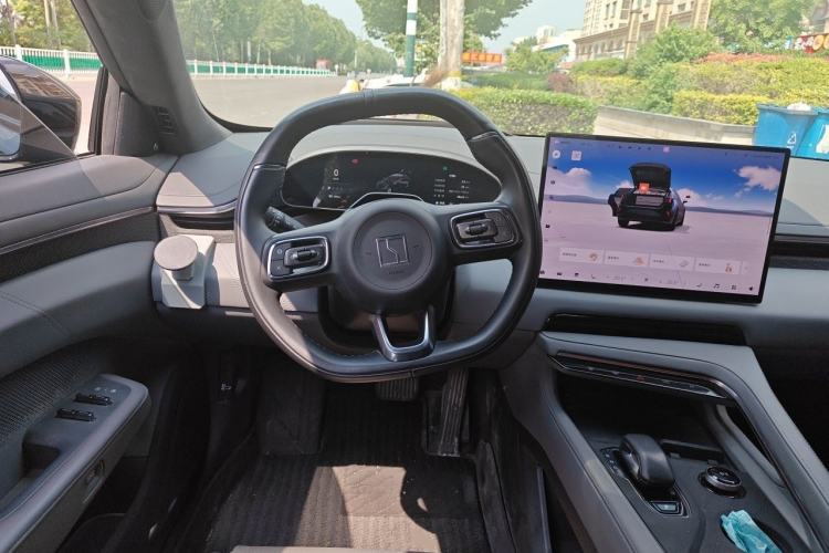 Used Zeekr 001 2024 WE Edition 95 kWh All-Wheel Drive Steering Wheel