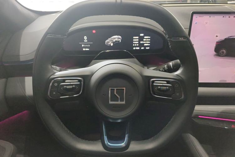 Used Zeekr 001 2024 WE Edition 100 kWh Rear-Drive Steering Wheel