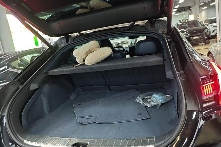 Used Zeekr 001 2024 WE Edition 95 kWh All-Wheel Drive Trunk