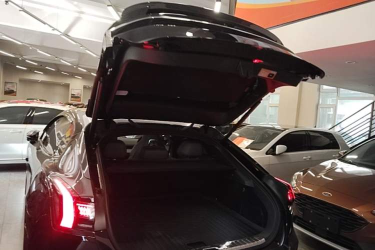 Used Zeekr 001 2024 YOU Edition 100 kWh All-Wheel Drive Trunk