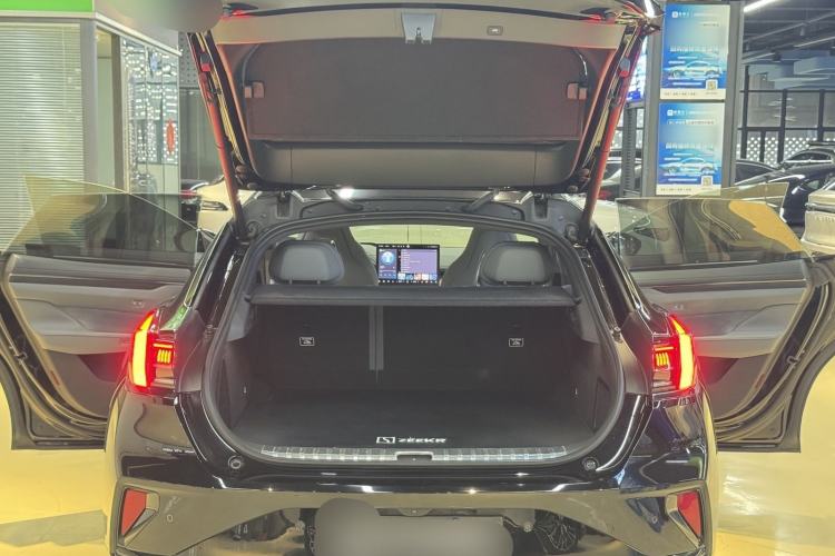 Used Zeekr 001 2024 WE Edition 95 kWh All-Wheel Drive Trunk