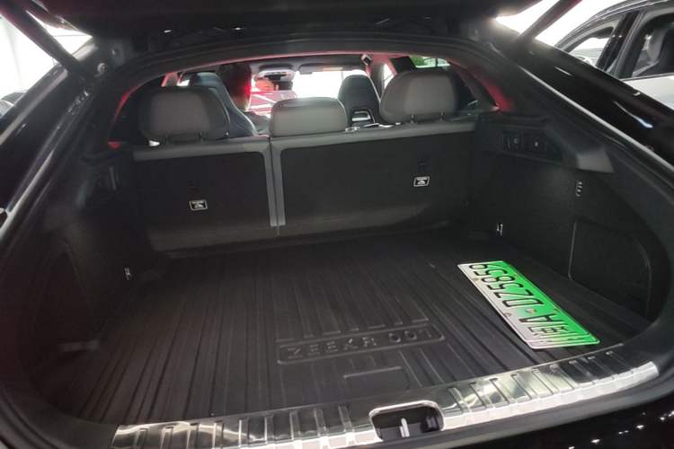 Used Zeekr 001 2024 YOU Edition 100 kWh All-Wheel Drive Trunk
