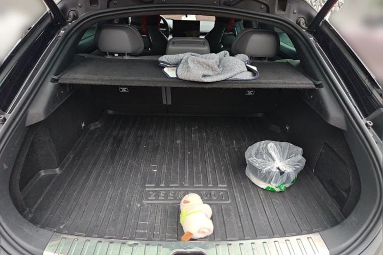 Used Zeekr 001 2024 WE Edition 100 kWh Rear-Drive Trunk