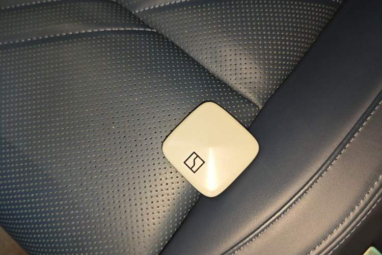 Used Zeekr 001 2024 WE Edition 95 kWh All-Wheel Drive Vehicle Key