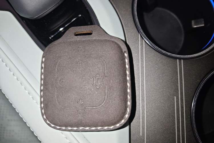 Used Zeekr 001 2024 YOU Edition 100 kWh All-Wheel Drive Vehicle Key