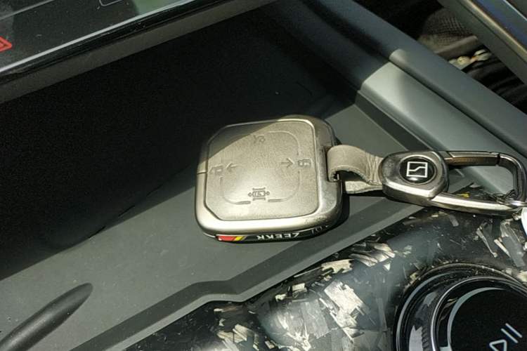 Used Zeekr 001 2024 WE Edition 95 kWh All-Wheel Drive Vehicle Key