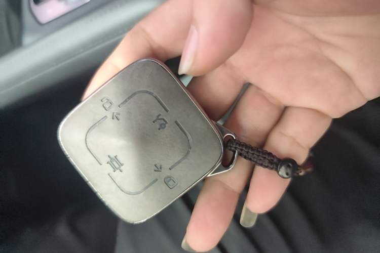 Used Zeekr 001 2024 WE Edition 100 kWh Rear-Drive Vehicle Key