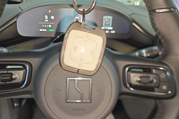 Used Zeekr 001 2024 WE Edition 95 kWh All-Wheel Drive Vehicle Key