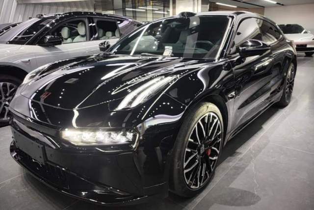 Used Zeekr 001 2024 YOU Edition 100 kWh All-Wheel Drive
