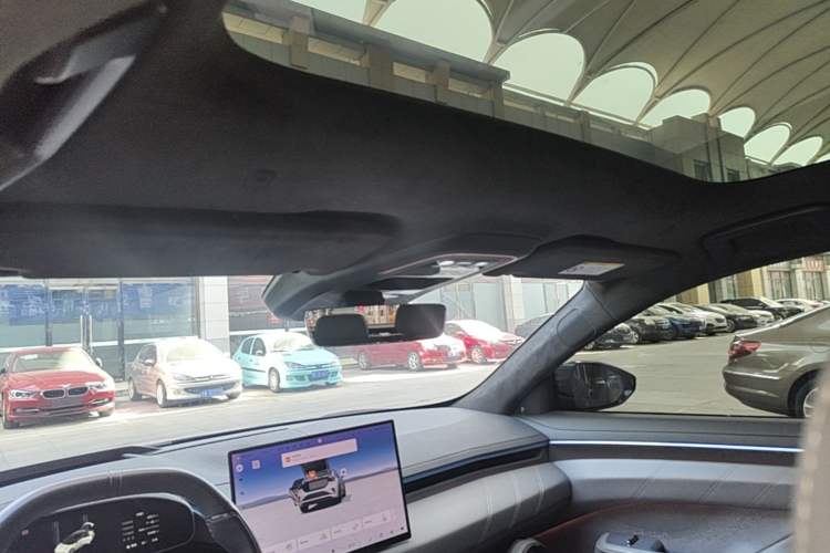 Used Zeekr 001 2024 WE Edition 95 kWh All-Wheel Drive Headliner