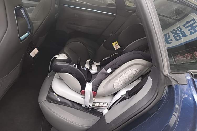 Used Zeekr 001 2024 WE Edition 95 kWh All-Wheel Drive Left Rear Seat