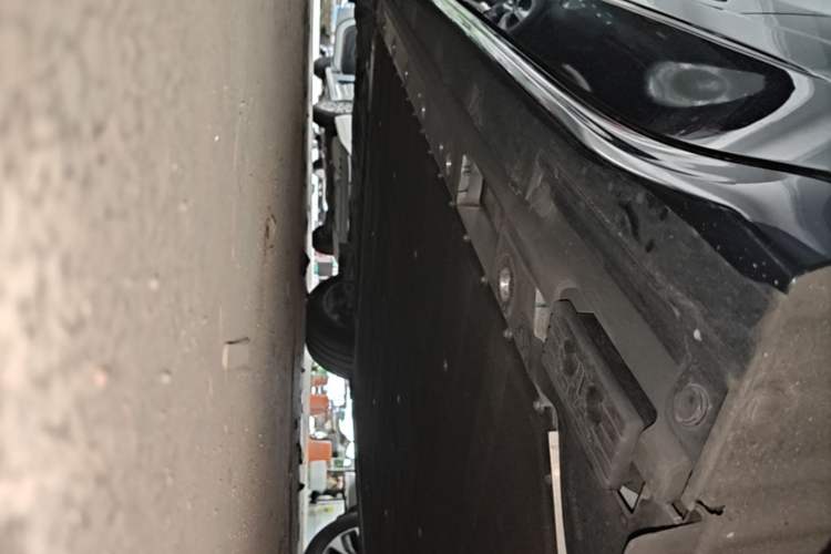 Used Zeekr 001 2024 YOU Edition 100 kWh All-Wheel Drive Left Side Sill