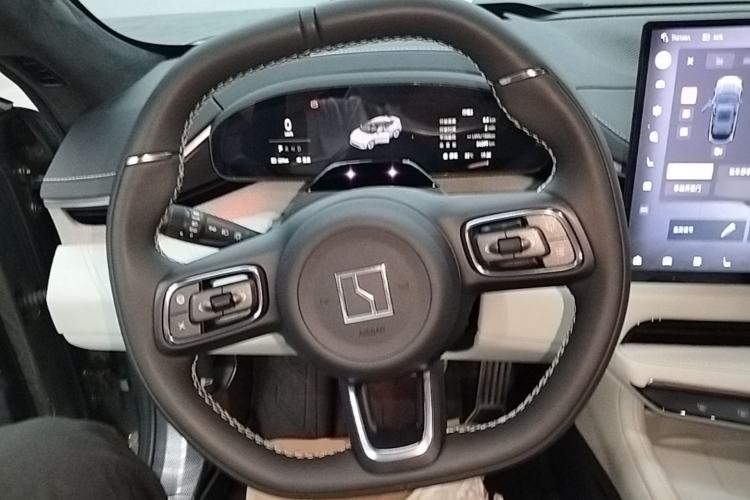 Used Zeekr 001 2024 YOU Edition 100 kWh All-Wheel Drive Steering Wheel