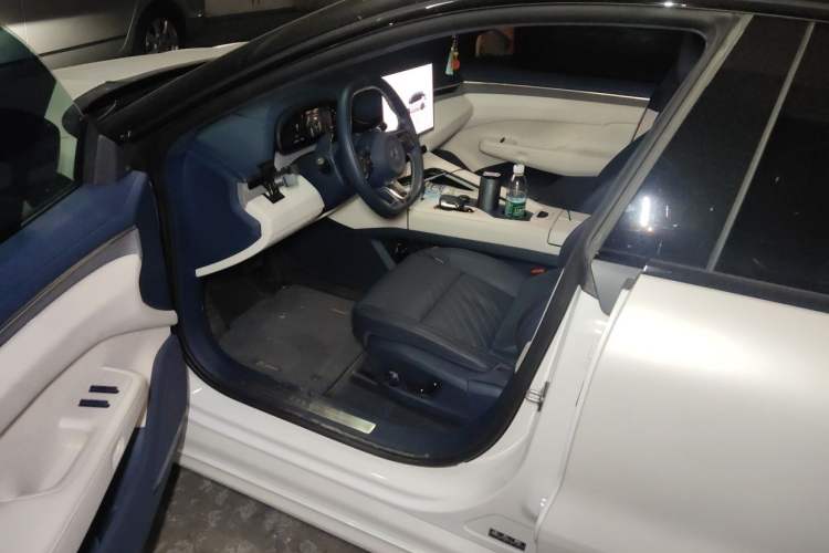 Used Zeekr 001 2024 YOU Edition 100 kWh All-Wheel Drive Driver Seat