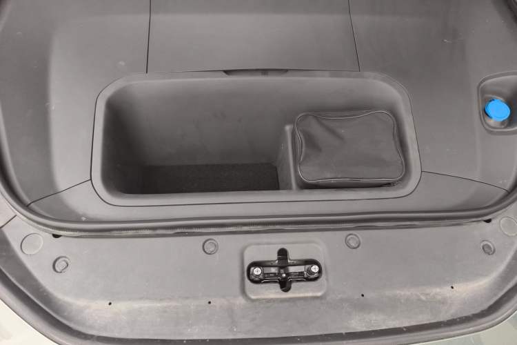 Used Zeekr 001 2024 WE Edition 100 kWh Rear-Drive Engine Bay