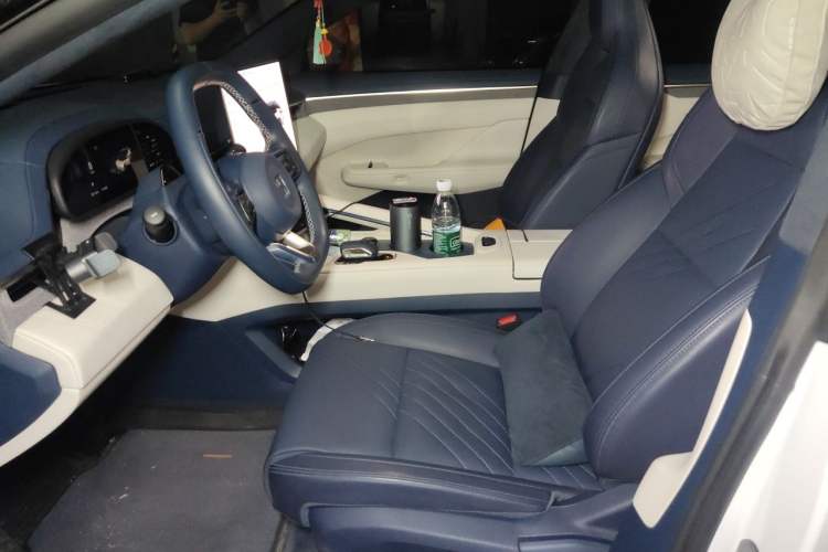 Used Zeekr 001 2024 YOU Edition 100 kWh All-Wheel Drive Left Front Seat