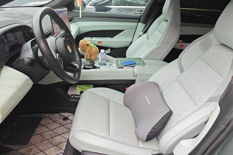 Used Zeekr 001 2024 YOU Edition 100 kWh All-Wheel Drive Left Front Seat