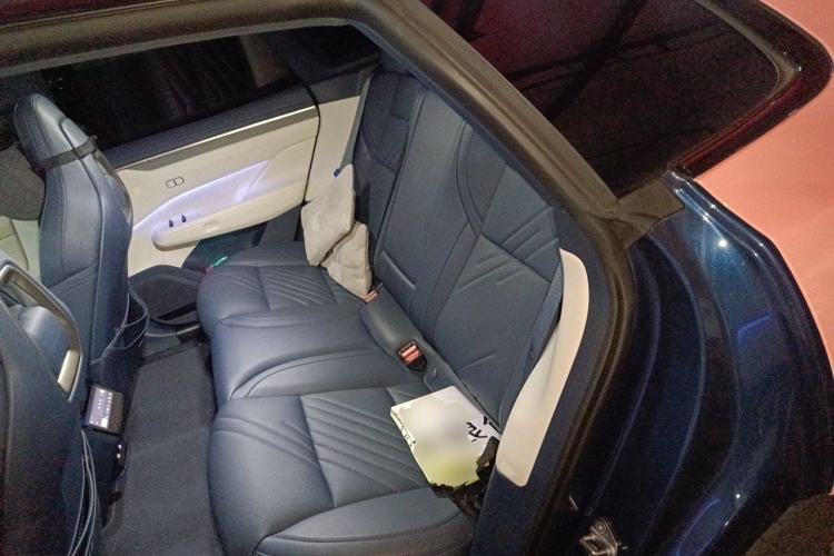 Used Zeekr 001 2024 YOU Edition 100 kWh All-Wheel Drive Left Rear Seat