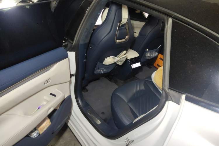 Used Zeekr 001 2024 YOU Edition 100 kWh All-Wheel Drive Left Rear Seat