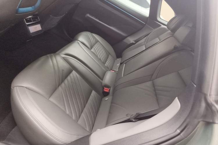Used Zeekr 001 2024 WE Edition 100 kWh Rear-Drive Left Rear Seat
