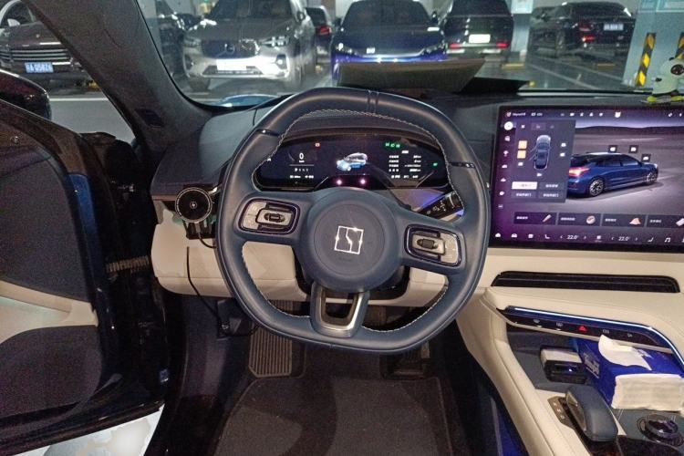 Used Zeekr 001 2024 YOU Edition 100 kWh All-Wheel Drive Steering Wheel