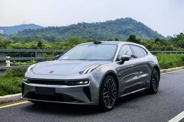 Used Zeekr 001 2024 YOU Edition 100 kWh All-Wheel Drive