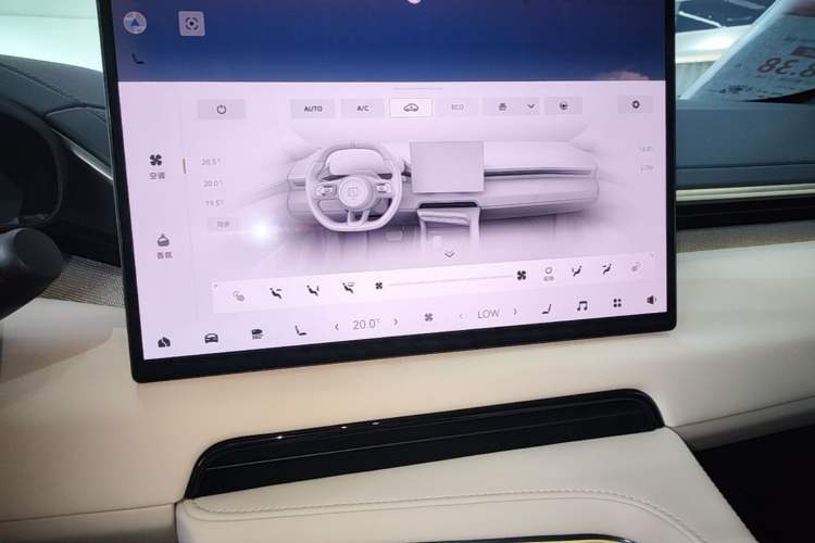 Used Zeekr 001 2024 WE Edition 100 kWh Rear-Drive Audio And AC Panel