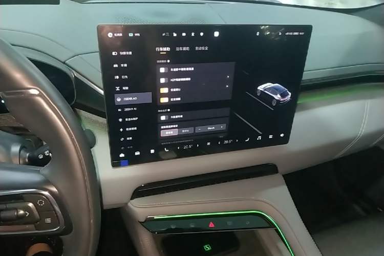 Used Zeekr 001 2024 WE Edition 95 kWh All-Wheel Drive Audio And AC Panel