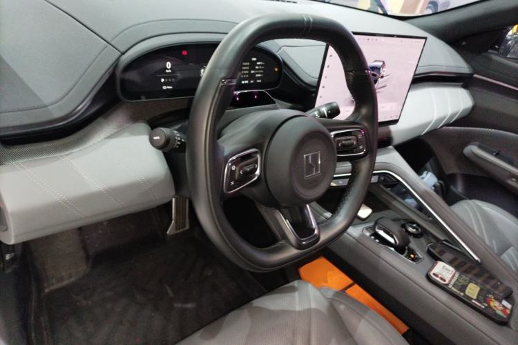Used Zeekr 001 2024 WE Edition 95 kWh All-Wheel Drive Center Console