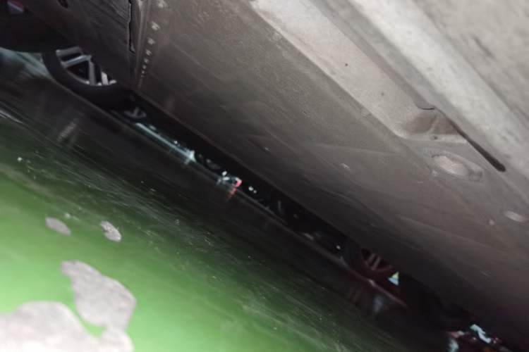 Used Zeekr 001 2024 WE Edition 100 kWh Rear-Drive Chassis Front Left