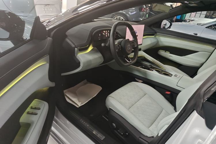 Used Zeekr 001 2024 WE Edition 100 kWh Rear-Drive Driver Seat