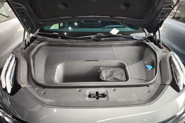 Used Zeekr 001 2024 WE Edition 100 kWh Rear-Drive Engine Bay
