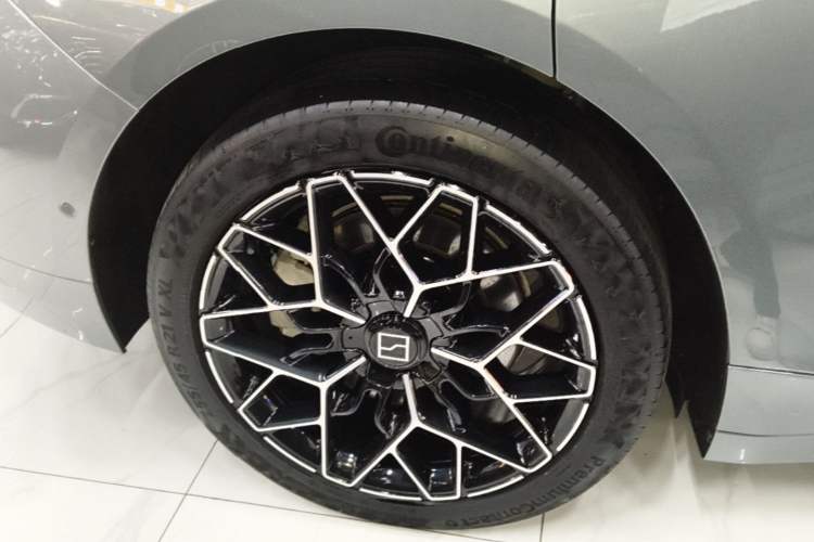 Used Zeekr 001 2024 ME Edition 100 kWh All-Wheel Drive Exterior 5