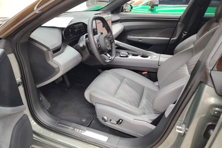 Used Zeekr 001 2024 WE Edition 95 kWh All-Wheel Drive Left Front Seat
