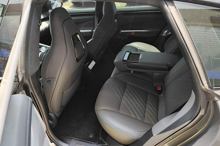 Used Zeekr 001 2024 WE Edition 100 kWh Rear-Drive Left Rear Seat