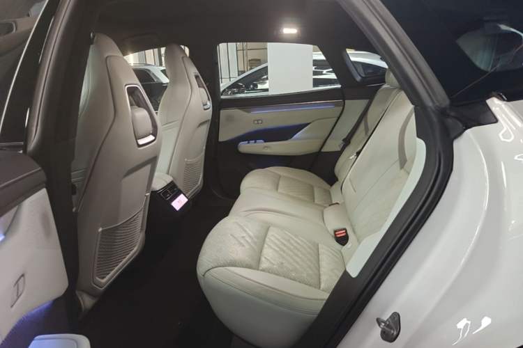 Used Zeekr 001 2024 WE Edition 100 kWh Rear-Drive Left Rear Seat