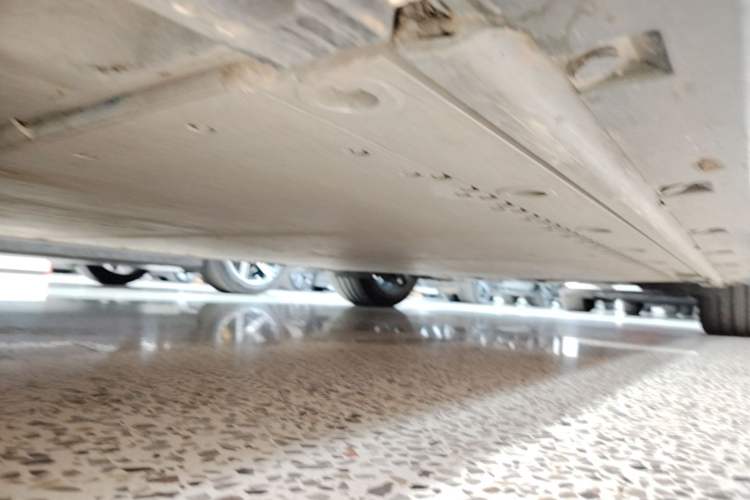 Used Zeekr 001 2024 WE Edition 95 kWh All-Wheel Drive Left Side Sill