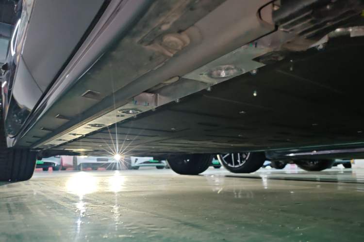 Used Zeekr 001 2024 ME Edition 100 kWh All-Wheel Drive Left Side Sill