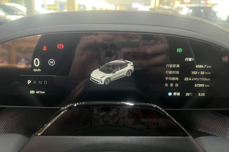 Used Zeekr 001 2024 WE Edition 95 kWh All-Wheel Drive Odometer Close Up