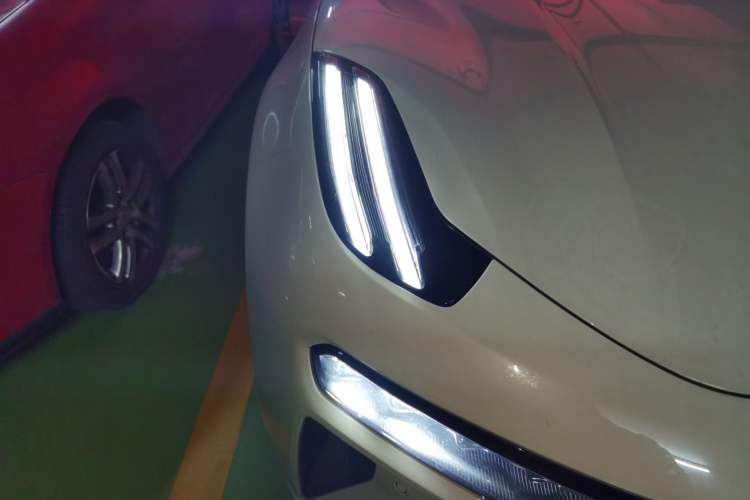 Used Zeekr 001 2024 WE Edition 100 kWh Rear-Drive Right Front Headlight