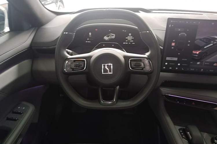 Used Zeekr 001 2024 YOU Edition 100 kWh All-Wheel Drive Steering Wheel