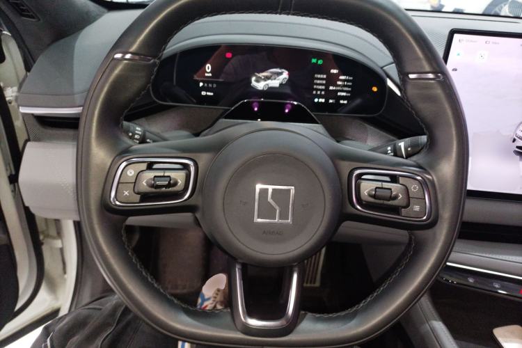 Used Zeekr 001 2024 WE Edition 95 kWh All-Wheel Drive Steering Wheel