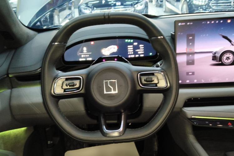 Used Zeekr 001 2024 ME Edition 100 kWh All-Wheel Drive Steering Wheel