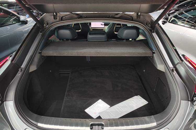 Used Zeekr 001 2024 WE Edition 100 kWh Rear-Drive Trunk