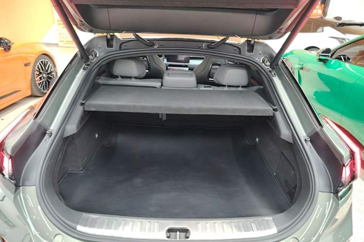 Used Zeekr 001 2024 WE Edition 95 kWh All-Wheel Drive Trunk